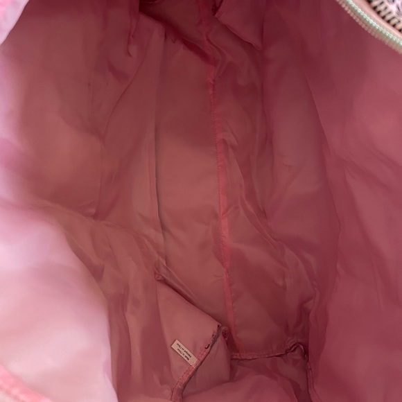 VICTORIA SECRETS DUFFLE BAG - Picture 2 of 3